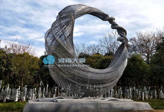 河南雕塑廠家講述不銹鋼雕塑的優(yōu)勢(圖1) 河南雕塑廠家講述不銹鋼雕塑的優(yōu)勢(圖1)